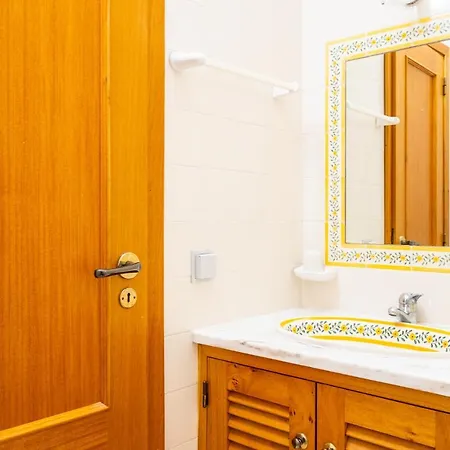 Frente Ao Mar - Sea Front - 3 Quartos - Wi-fi - Algarve Lägenhet