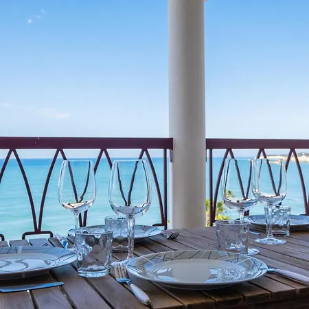 Lägenhet Frente Ao Mar - Sea Front - 3 Quartos - Wi-fi - Algarve