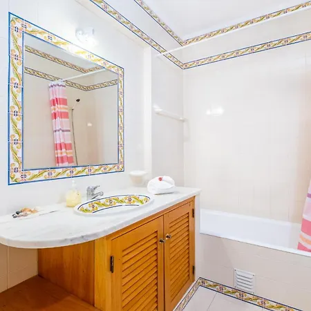 Frente Ao Mar - Sea Front - 3 Quartos - Wi-fi - Algarve Lägenhet