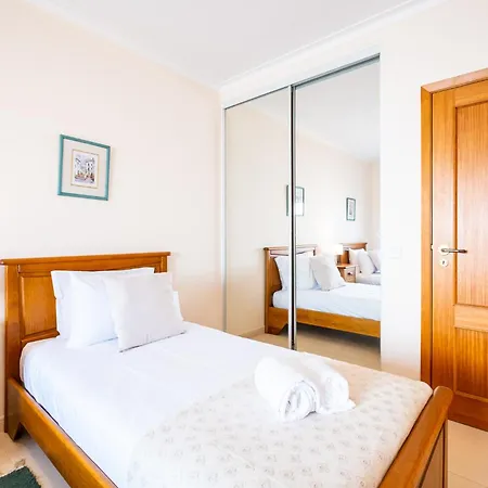 Apartment Frente Ao Mar - Sea Front - 3 Quartos - Wi-fi - Algarve Armacao de Pera